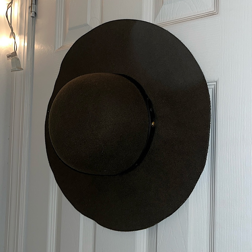 Cape Juby Flat Brimmed Hat